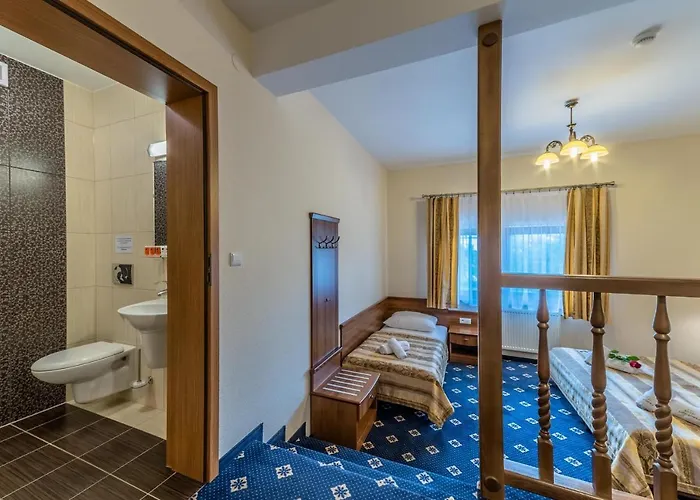 里普塔克卡酒店 3*